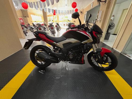 BAJAJ DOMINAR 250 BAJAJ DOMINAR 250